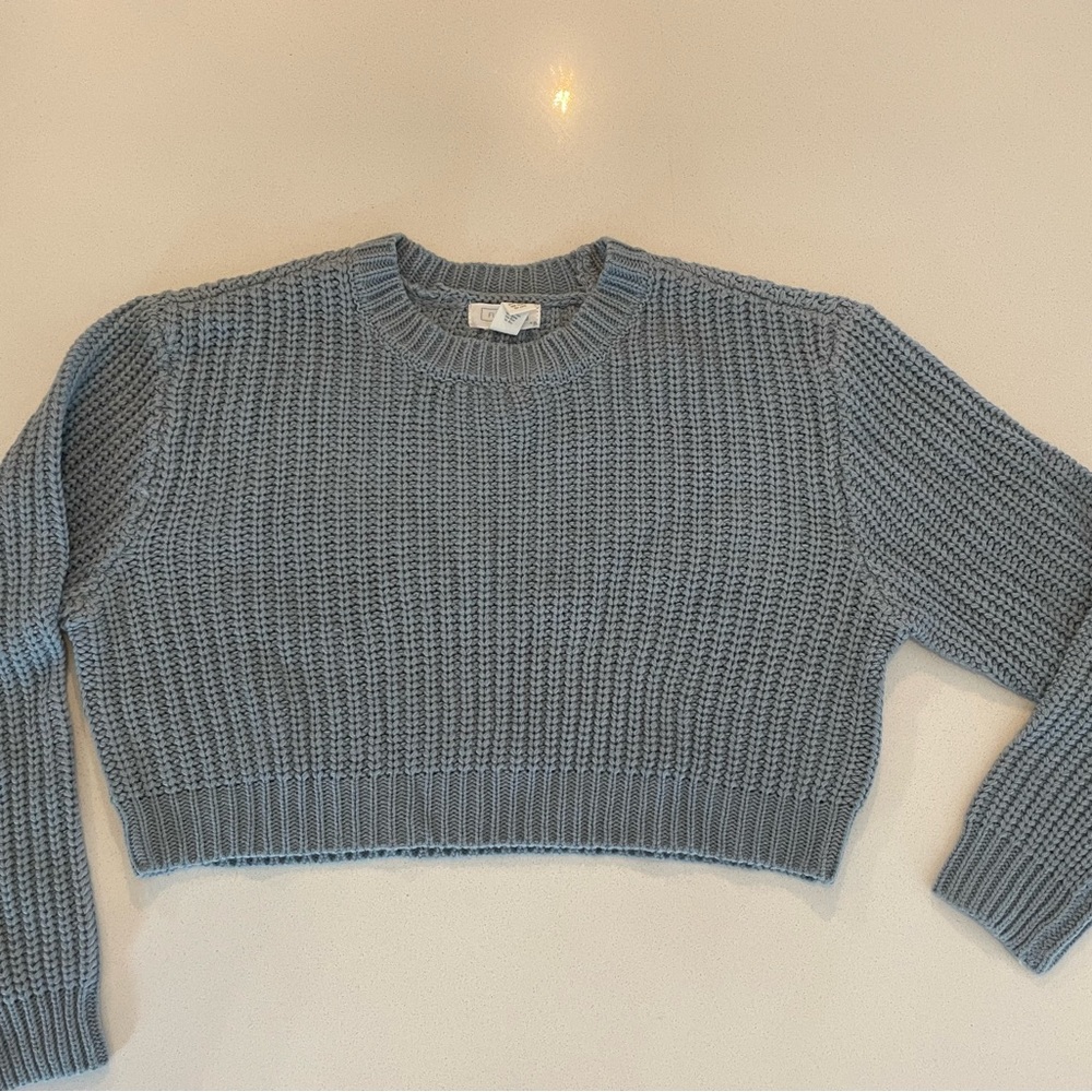 Full Tilt Essentials cropped powder blue sweater size XS